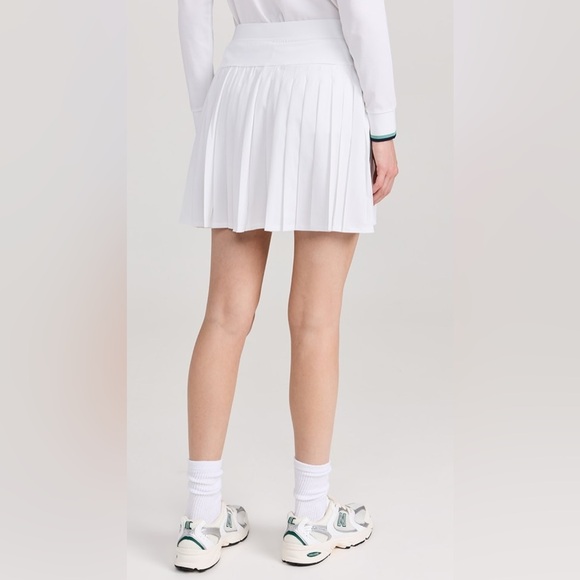 Ralph Lauren White/Cream Pleated Mini Pull On Tennis Skirt Pocket Shorts Lrg EUC - Picture 1 of 9